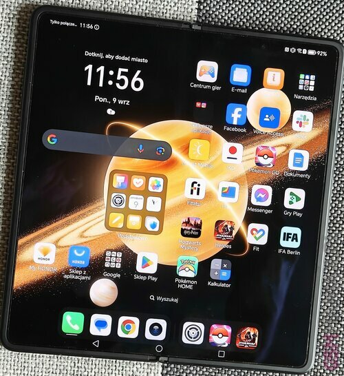 Honor Magic V4